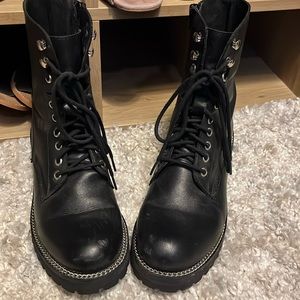Combat boot
